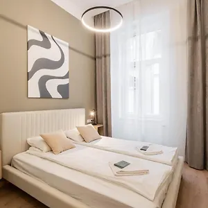 N36- Boutique Apartments, Location, By Bqa Apartamento Budapest